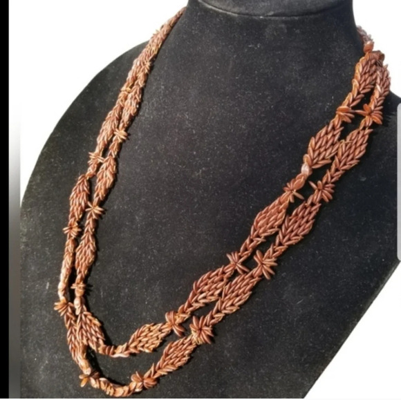 1970S JAMAICAN BOHO BROWN APPLE SEED NECKLACE & EARRINGS SET - Picture 3 of 6